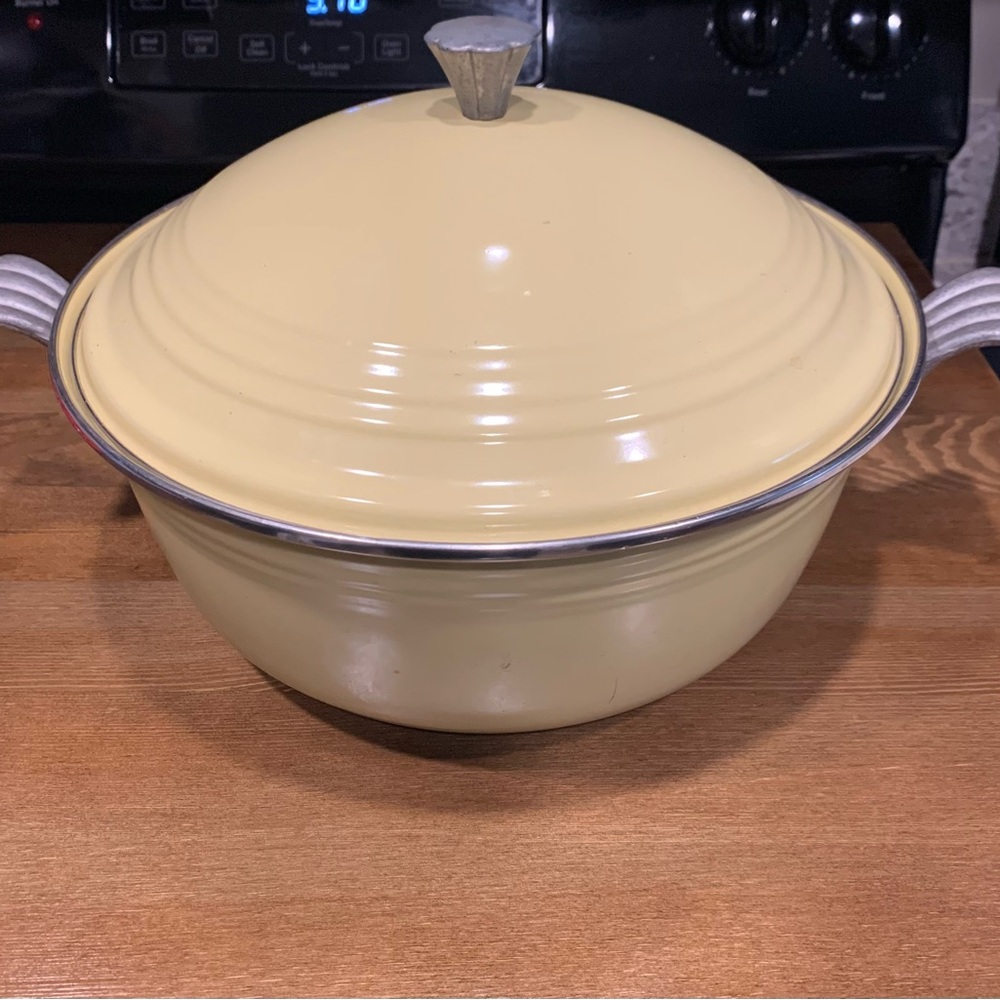 Vintage Fiesta Dome Lid Roaster
